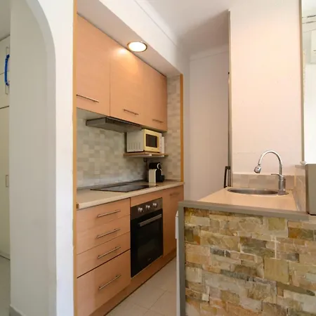 Magda Park J 2 B Apartment *